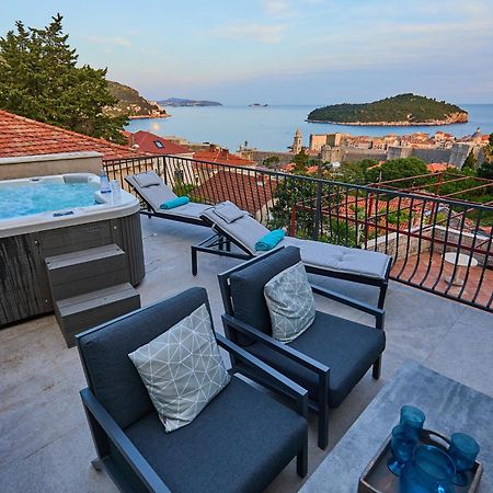 New & Stunning Views In Luxury 5* Divona Apartment ดูบรอฟนิก ภายนอก รูปภาพ