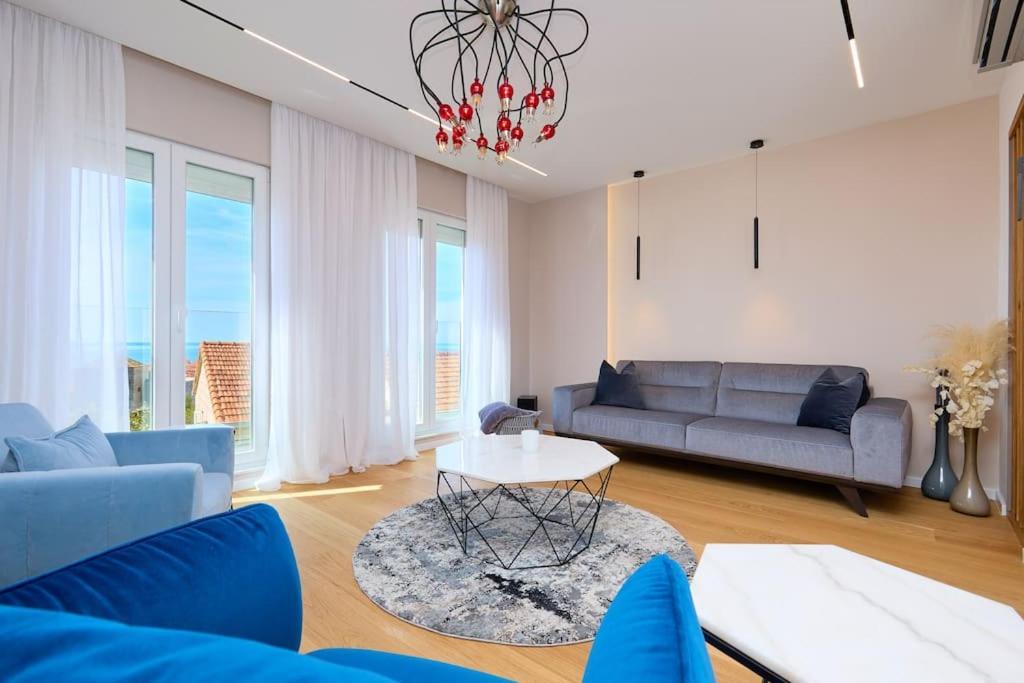 New & Stunning Views In Luxury 5* Divona Apartment ดูบรอฟนิก ภายนอก รูปภาพ