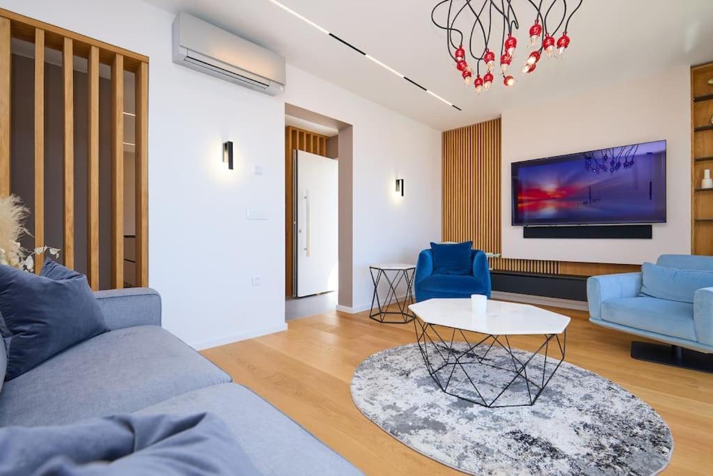 New & Stunning Views In Luxury 5* Divona Apartment ดูบรอฟนิก ภายนอก รูปภาพ