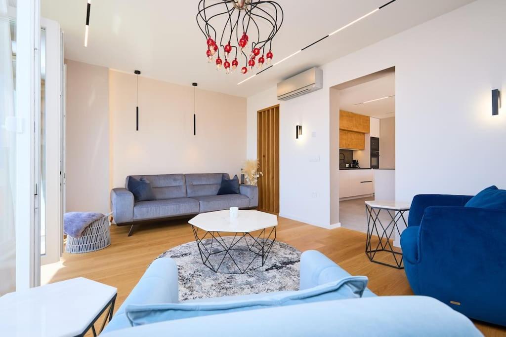 New & Stunning Views In Luxury 5* Divona Apartment ดูบรอฟนิก ภายนอก รูปภาพ