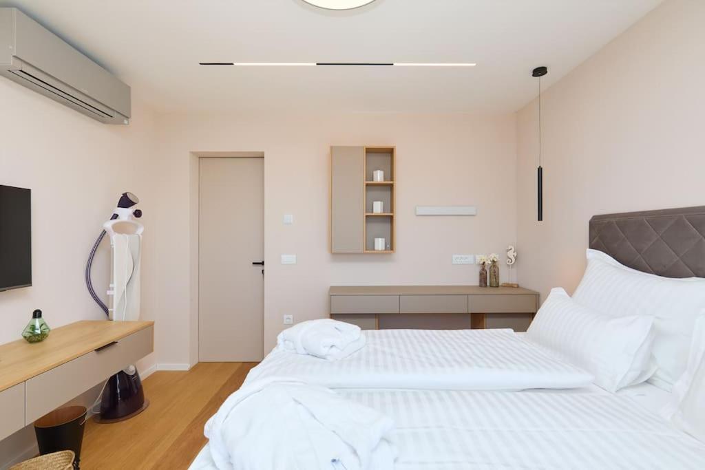 New & Stunning Views In Luxury 5* Divona Apartment ดูบรอฟนิก ภายนอก รูปภาพ